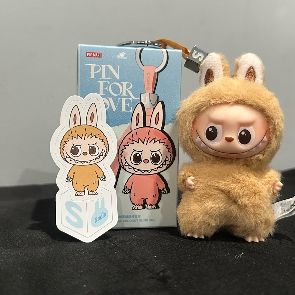 Pop Mart Pin for Love Series Labubu letter S